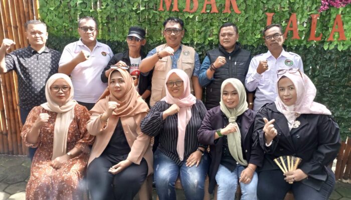Ketua umum DPP Relawan BRNR Silaturahmi ke Cilegon   Ketua DPC Cilegon Ashari AB Mukti : Momentum Sinergitas Dengan DPP