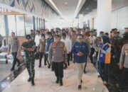 Menko PMK, Panglima TNI, dan Kapolri Tinjau Pelabuhan Merak Pastikan Kelancaran Arus Mudik